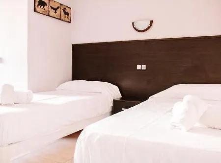 Q-royal Skylounge Hotel *