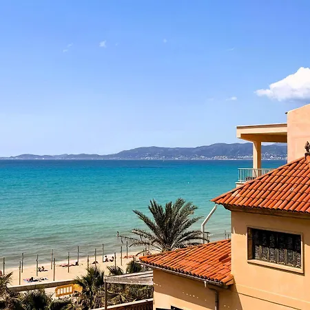 Q-royal Skylounge מלון