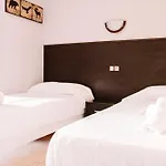 Q-royal Skylounge Hotel *