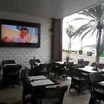 Q-royal Skylounge Hotel