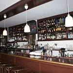 Q-royal Skylounge *