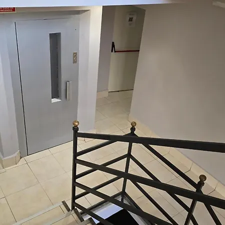 Q-royal Skylounge * بلايا ذي بالما