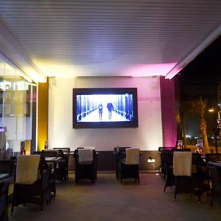 فندق Q-royal Skylounge بلايا ذي بالما
