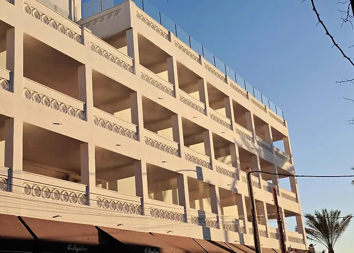 Q-royal Skylounge ホテル