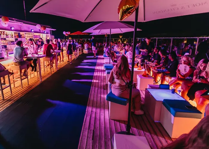 Szálloda Q-royal Skylounge *